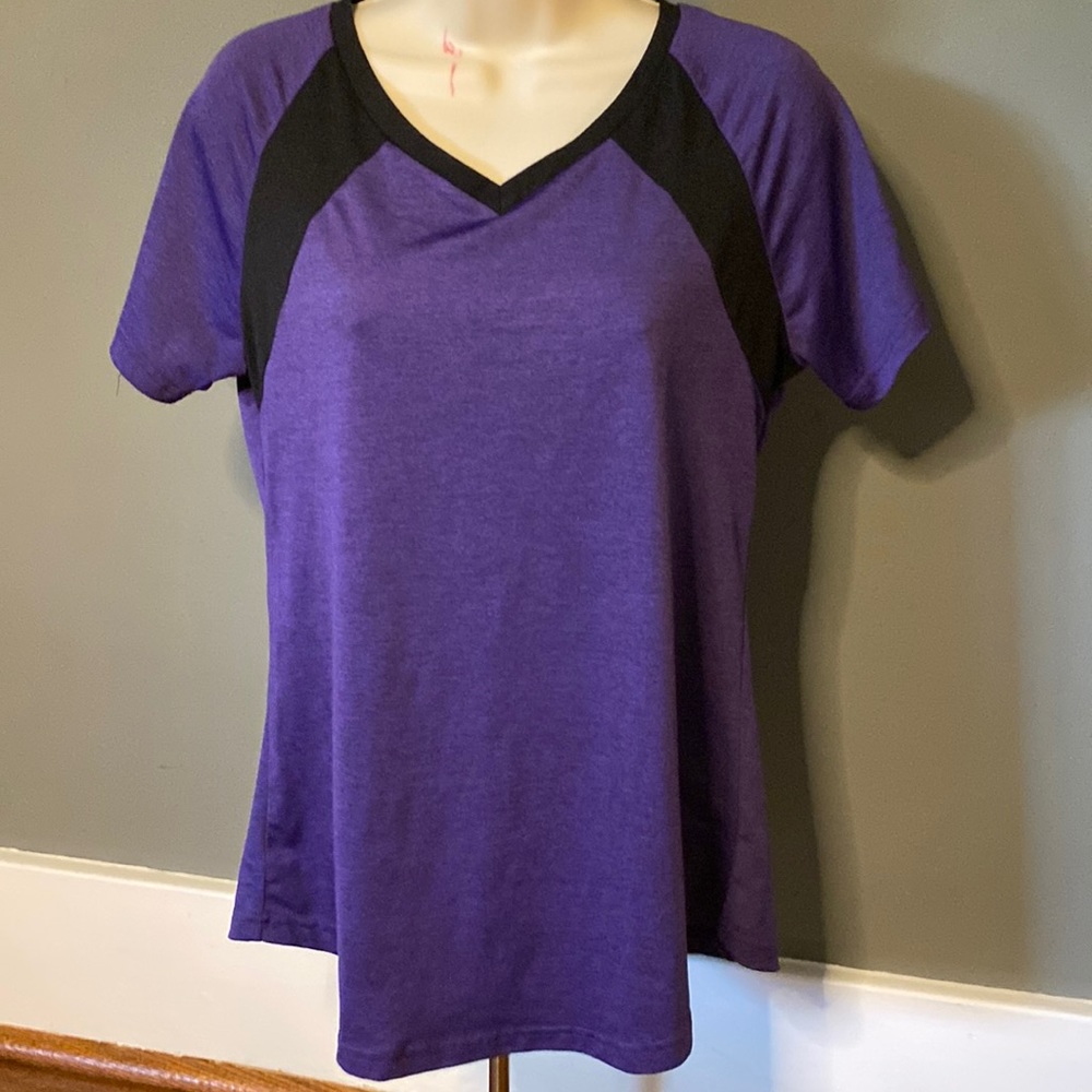 Medium Purple & Black Work Out Short Sleeve Shirt